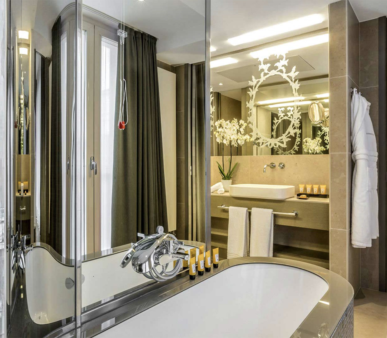 Rosa Grand Hotel – Edilizia civile – 02